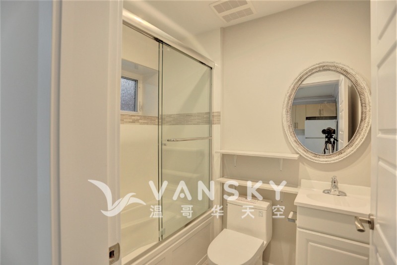 260415170818_4 lower 2 bd washroom.jpeg